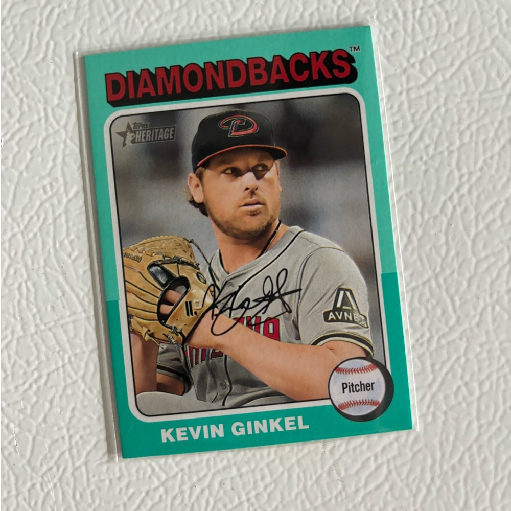 2024 Topps Heritage Diamondbacks Kevin Ginkel Baseball Card #681 Aqua Border